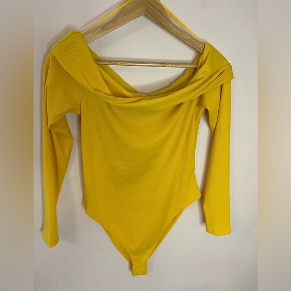 Sergio Hudson X Target Bright Yellow Off Shoulder Bodysuit - Picture 7 of 8